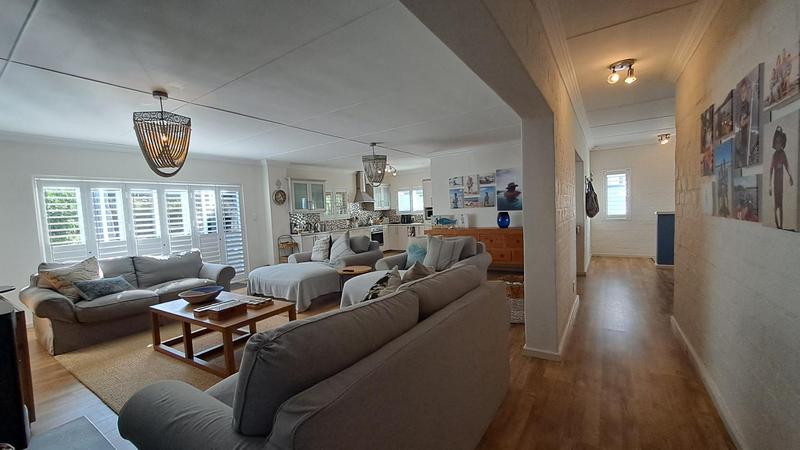 4 Bedroom Property for Sale in Stilbaai Wes Western Cape